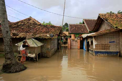 banjir-serang